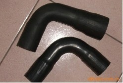 出口汽車水管、支架及防塵套 河北永康過濾器科技的專業橡膠解決方案